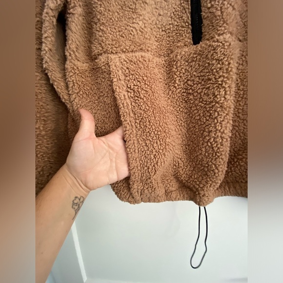 Brown fuzzy half zip - Picture 6 of 6